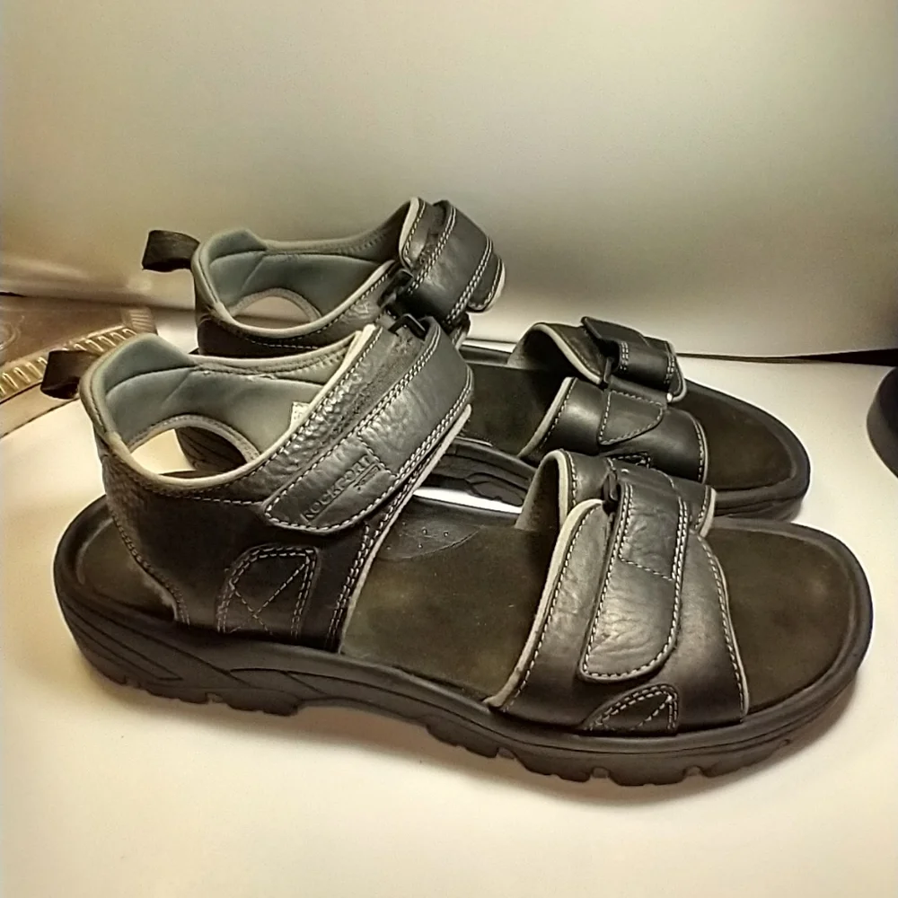 Rockport XCS Black Adjustable Sandals Men's sz 13M.